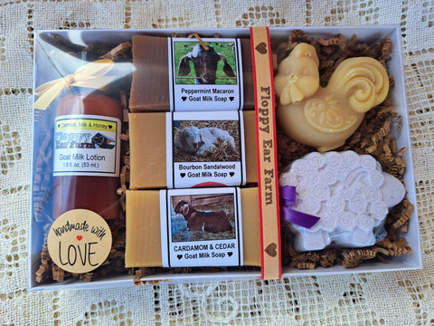 Gift box - sheep and rooster