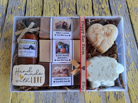 Gift box - soap and bath bomb